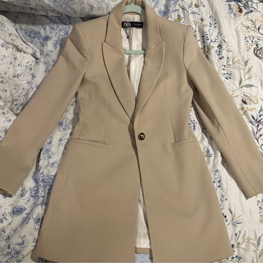 Zara Women's Beige Blazer Jacket